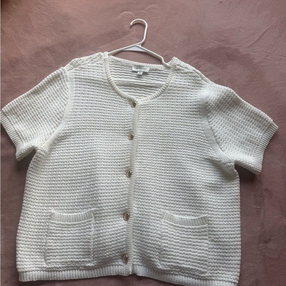 Classic White Short-Sleeve Knit Cardigan